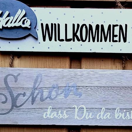 Kleine, Gemuetliche Dachgeschosswohnung Laudenbach  Bagian luar foto